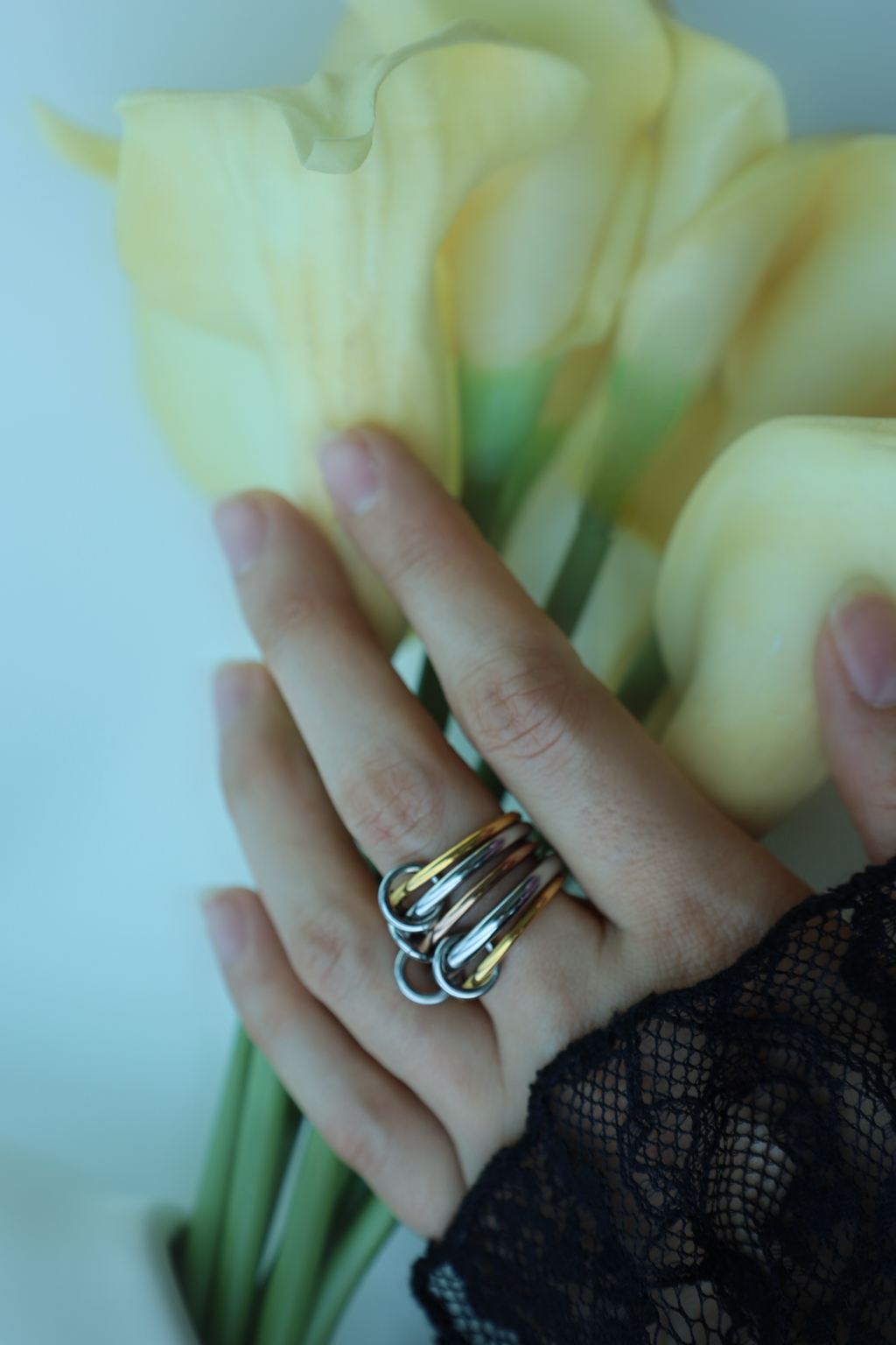 Interlocking Circle Chain Ring