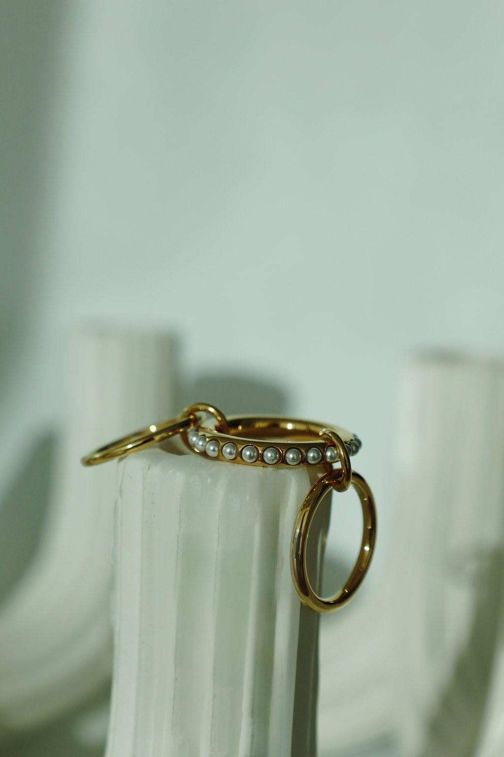 Double Circle Pearl Link Ring