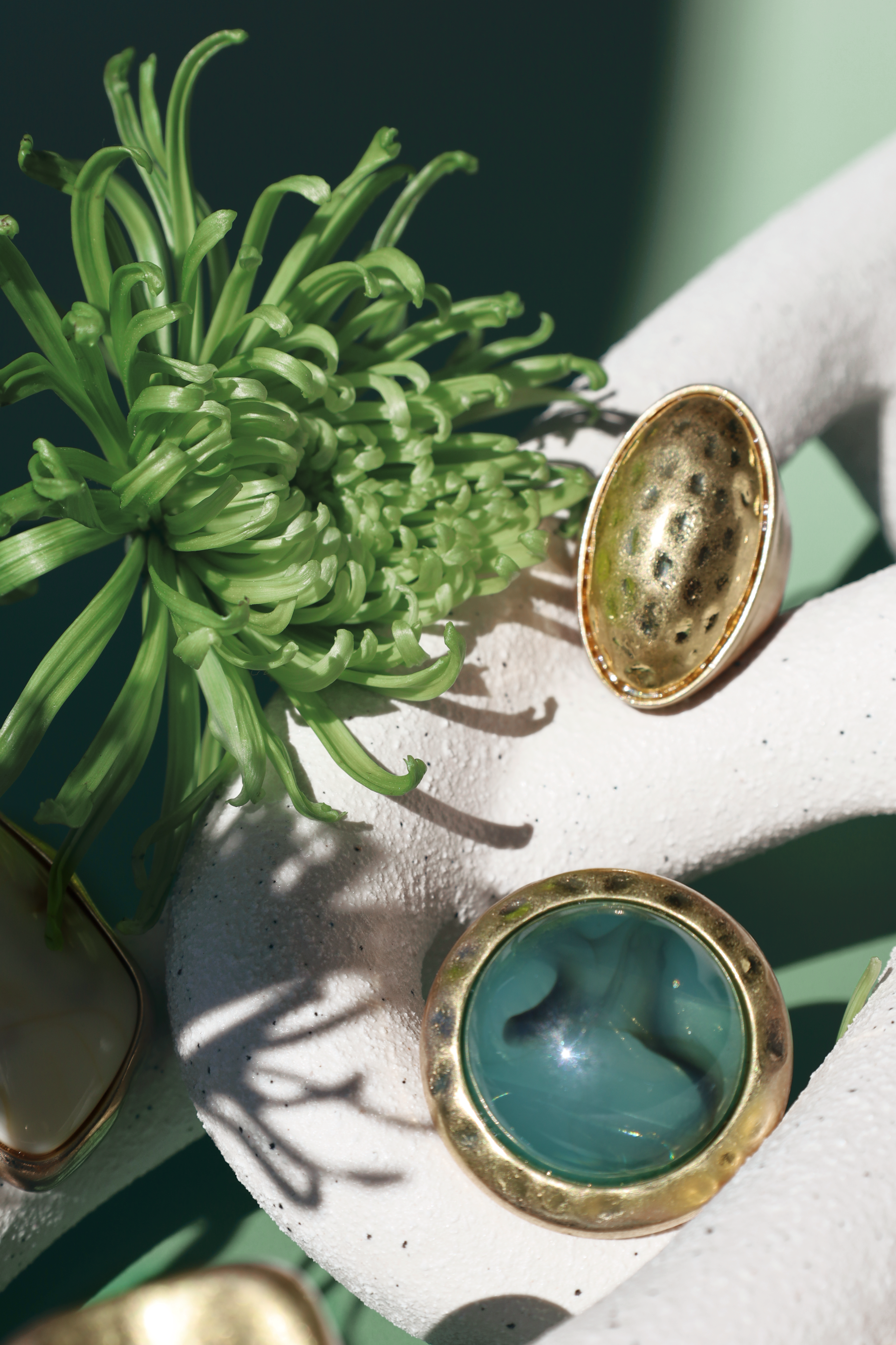 Gold Hammered Ring With Stone