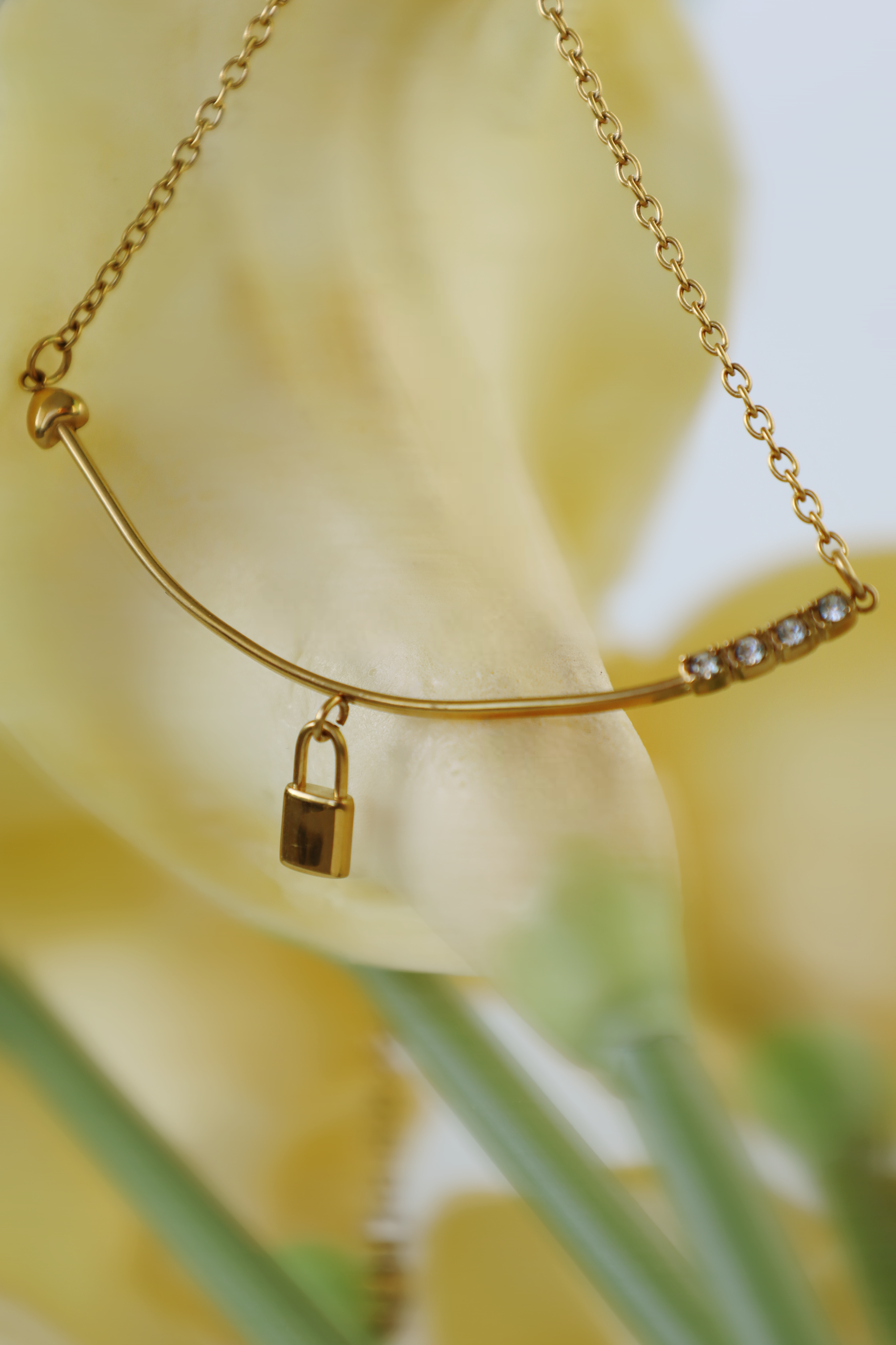 Lock & Heart Curve Pendant Necklace