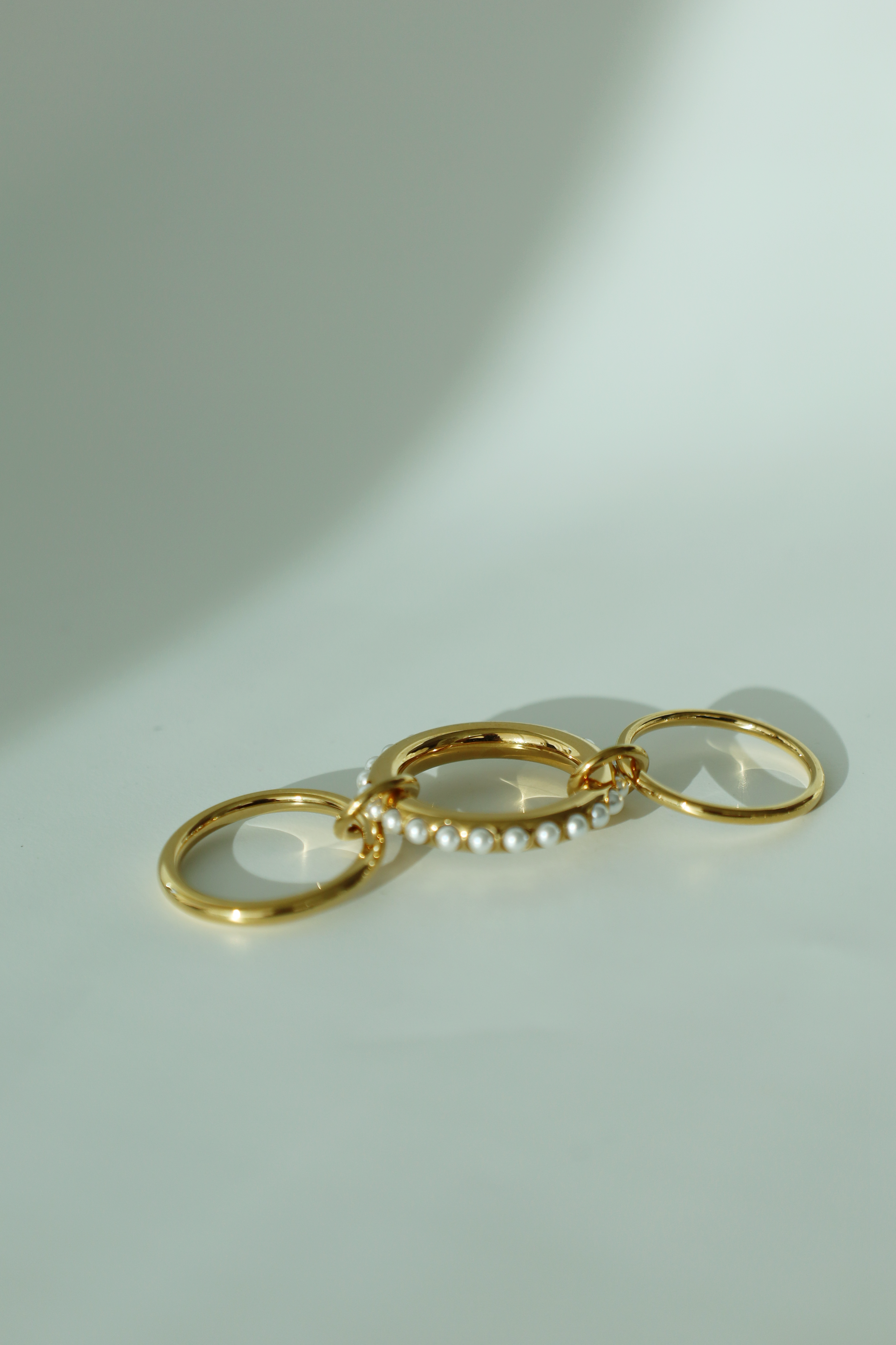 Double Circle Pearl Link Ring