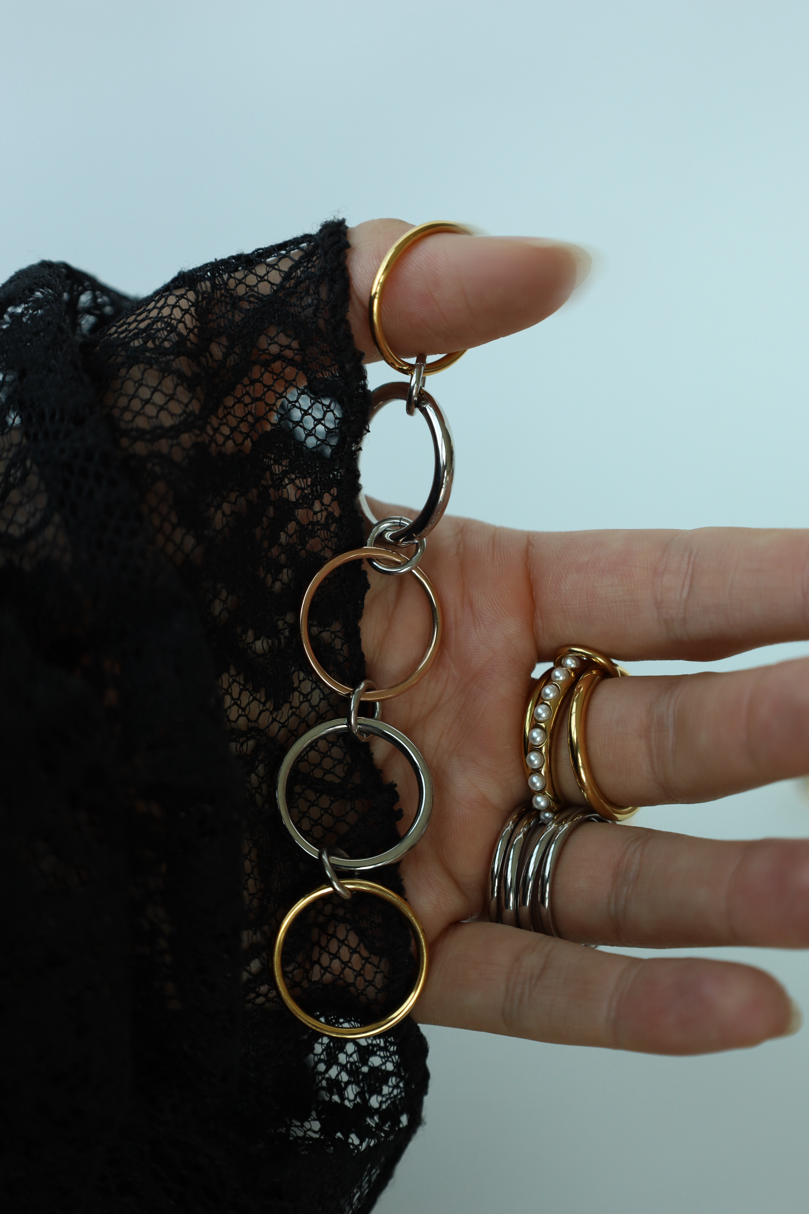 Interlocking Circle Chain Ring