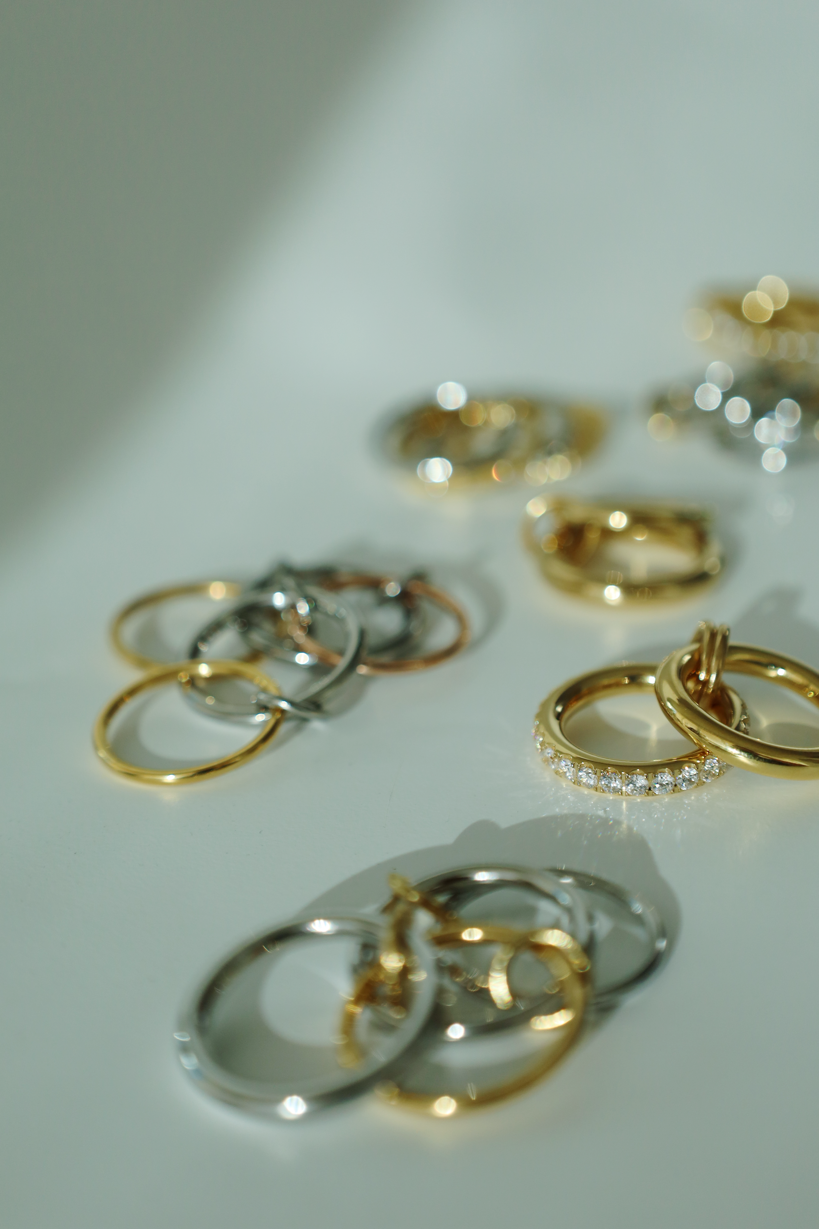 Linked Multi-Band Chain Ring