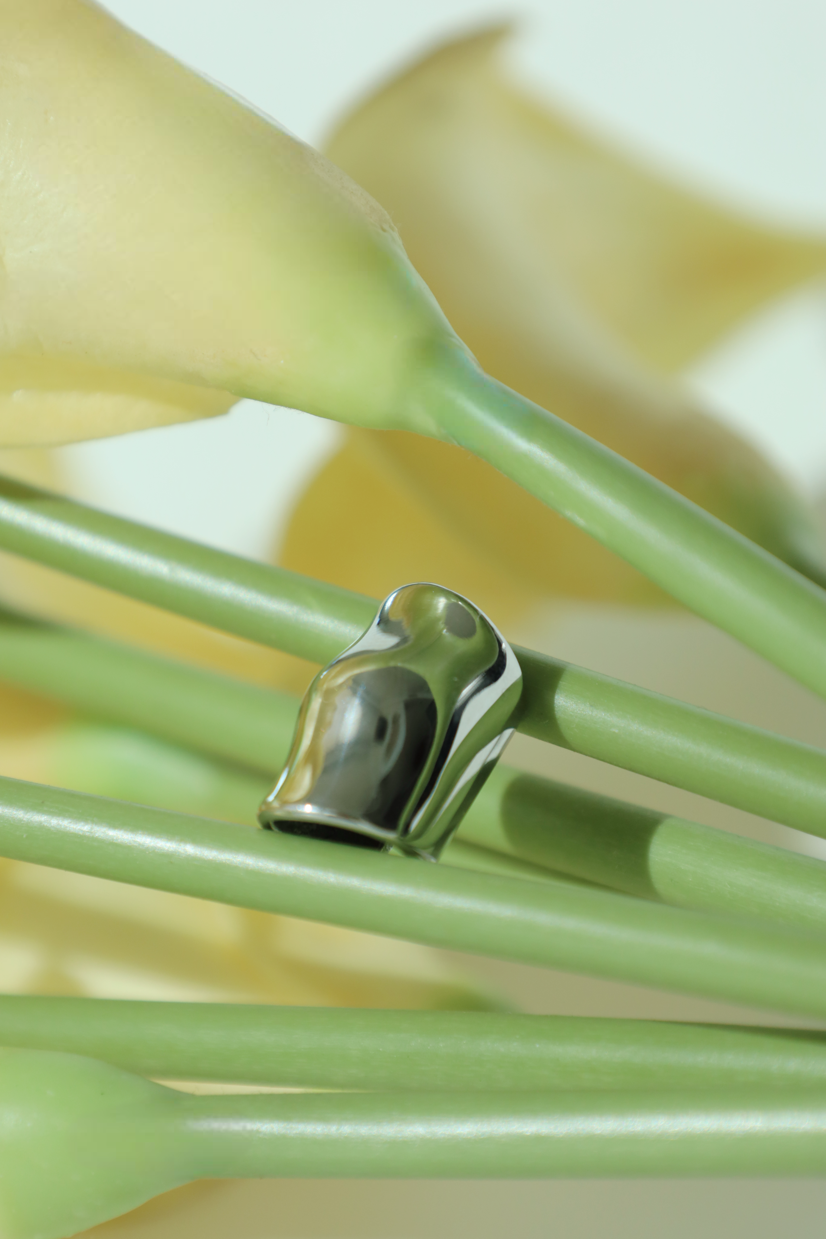 Sculpted Wave Ear Cuff