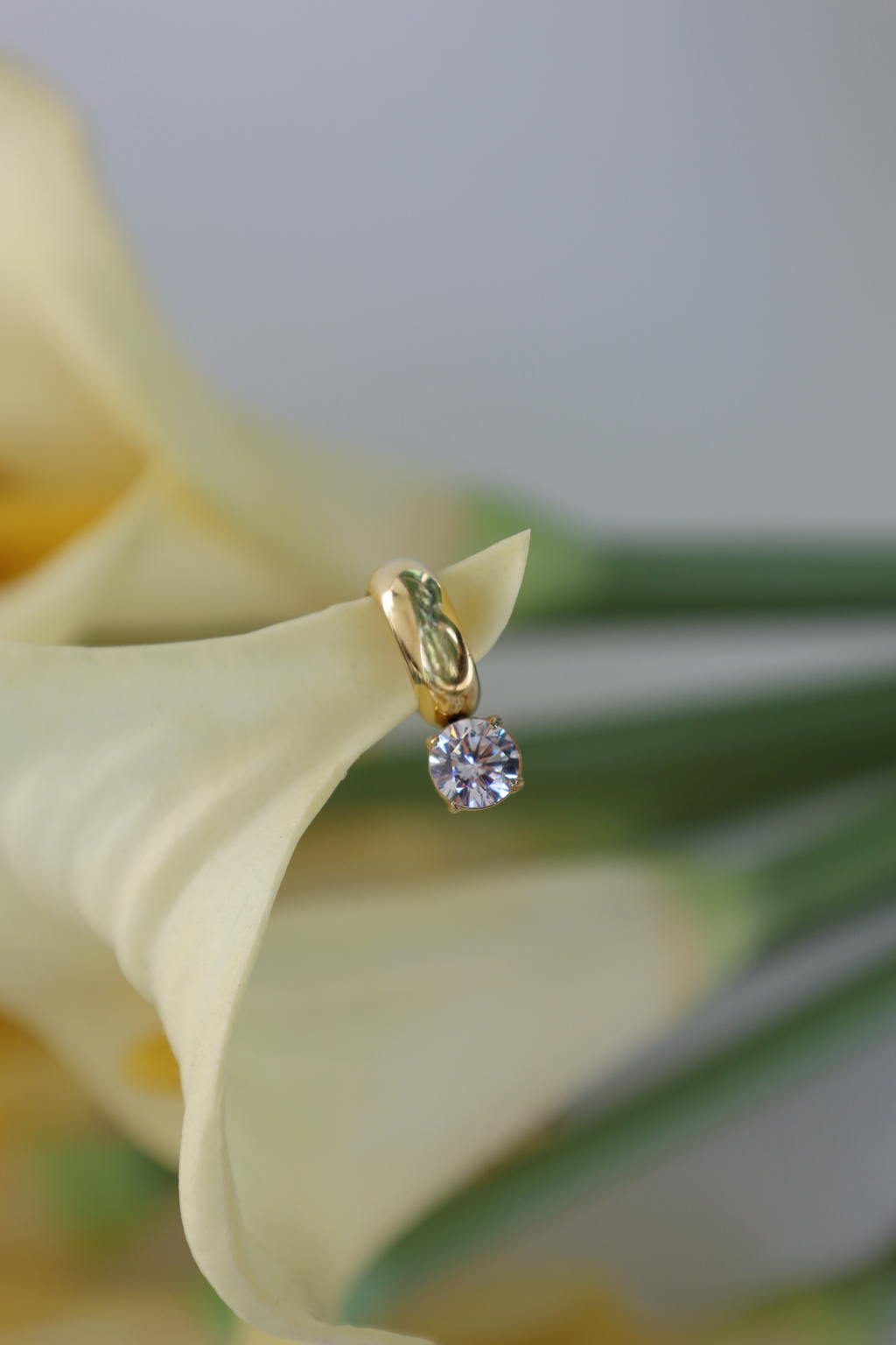 Round Crystal Ear Cuff