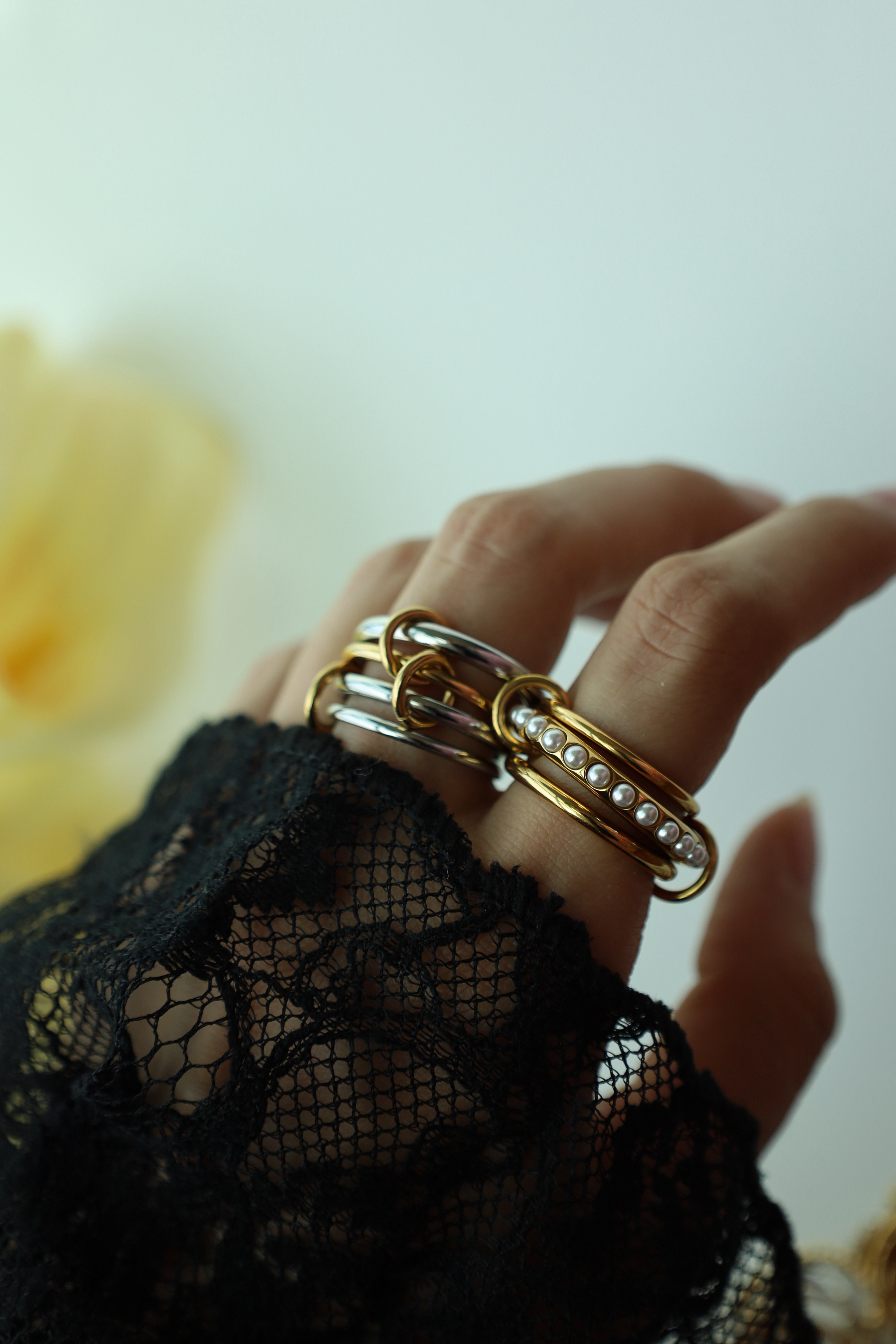 Double Circle Pearl Link Ring