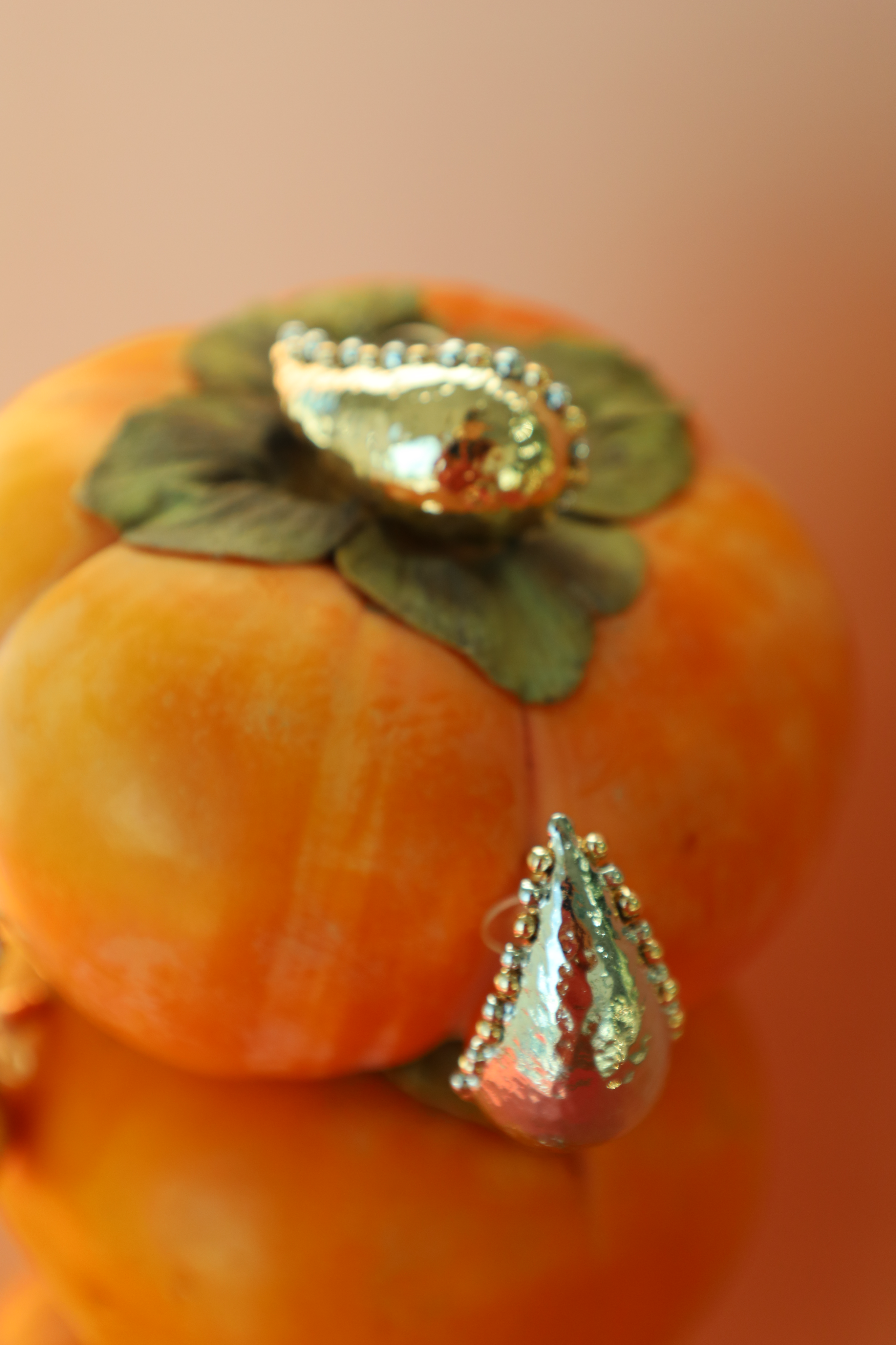 Stud Earring With Beaded Edge