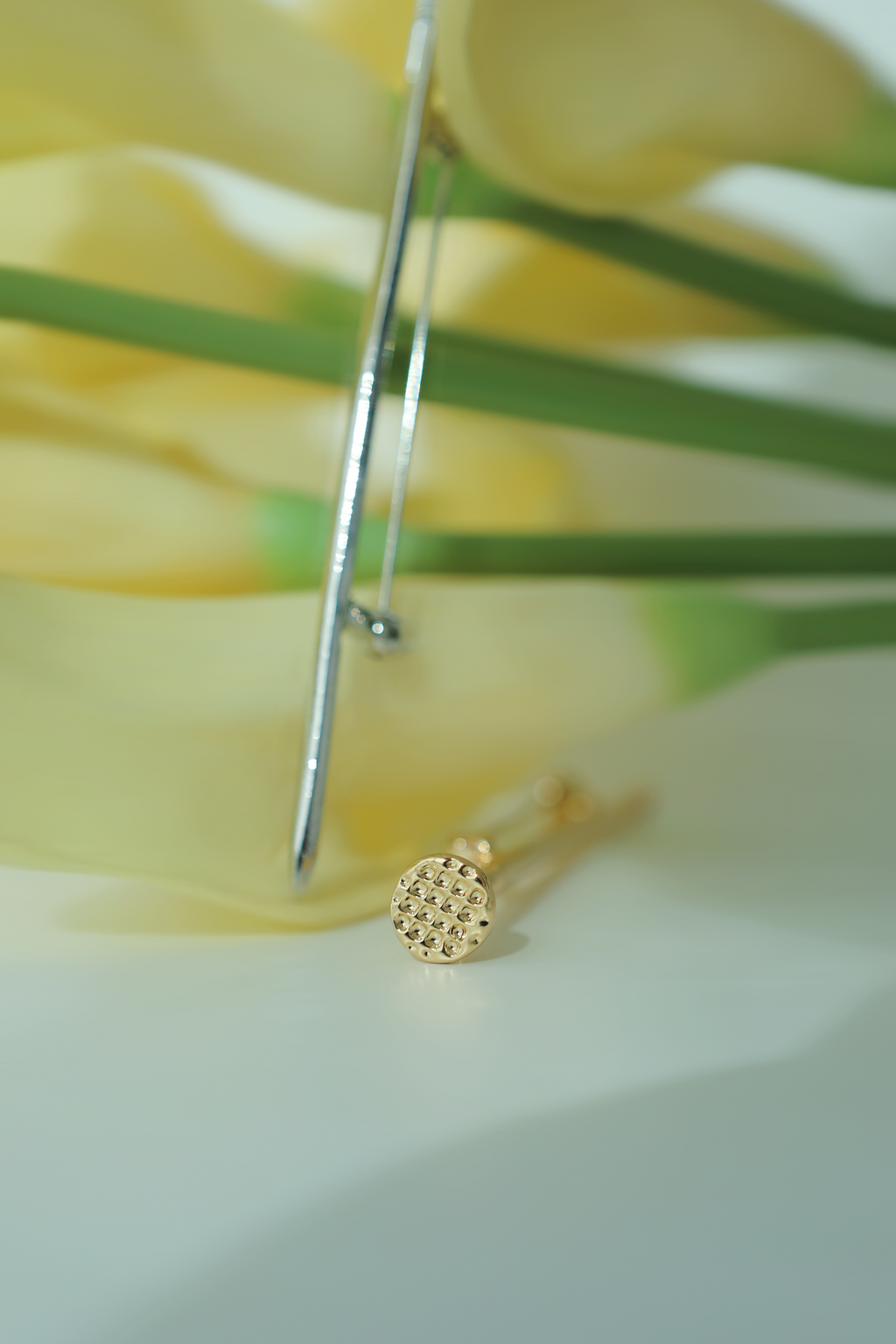 Modern Edge Nail pin