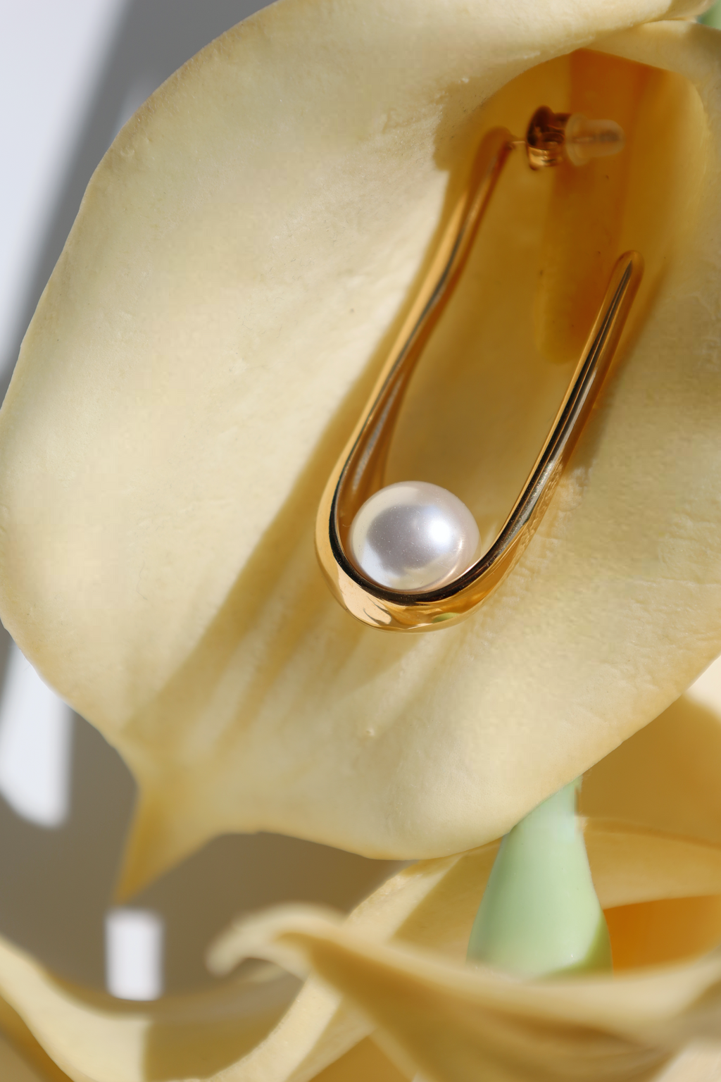 Open U-Shaped Pearl Drop Earrings
