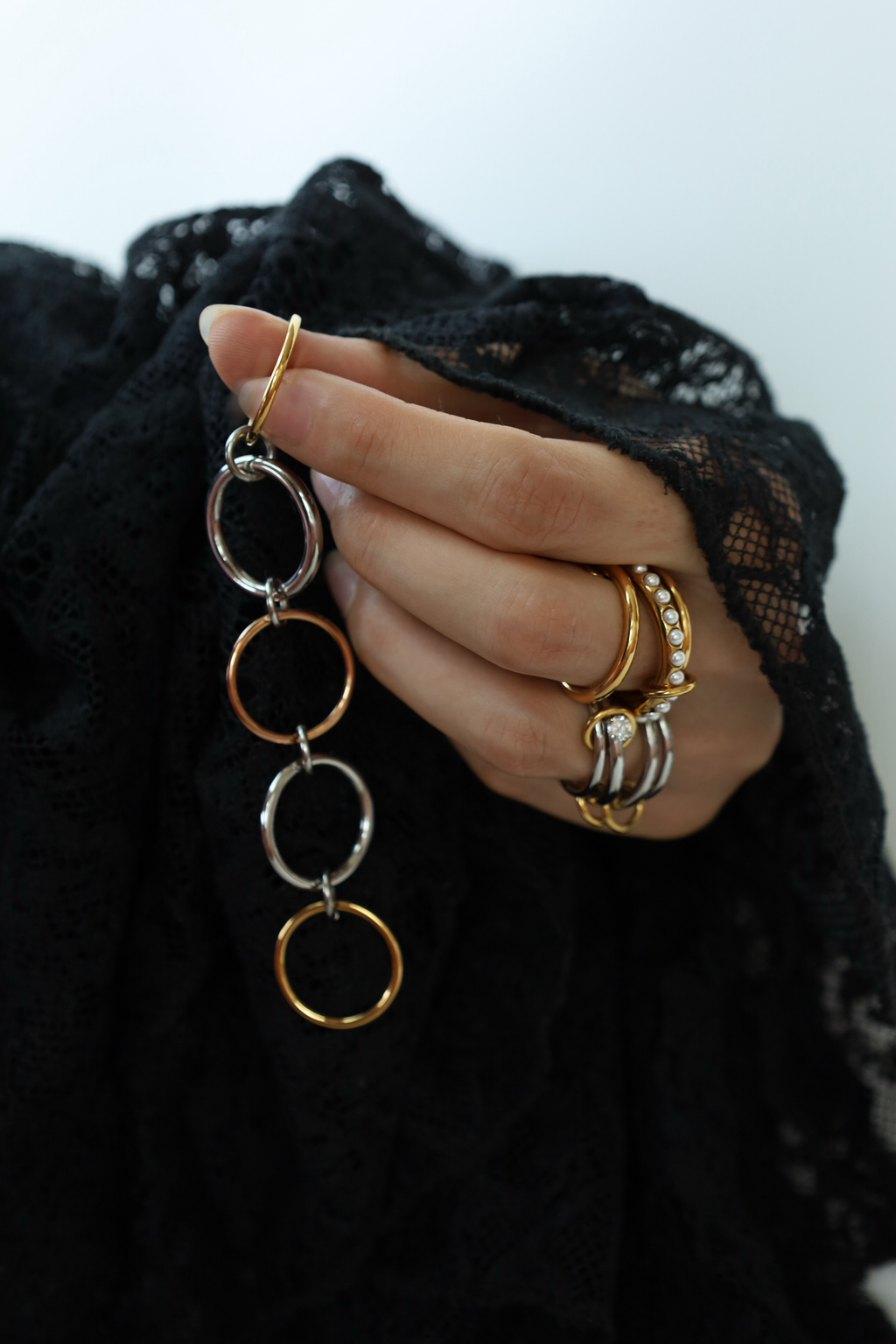 Double Circle Pearl Link Ring