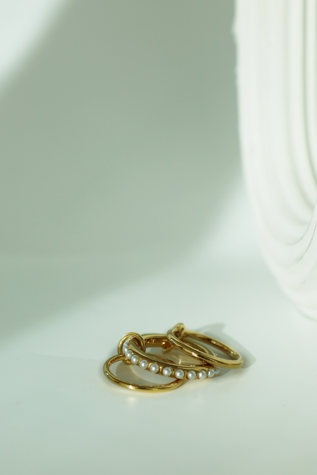Double Circle Pearl Link Ring