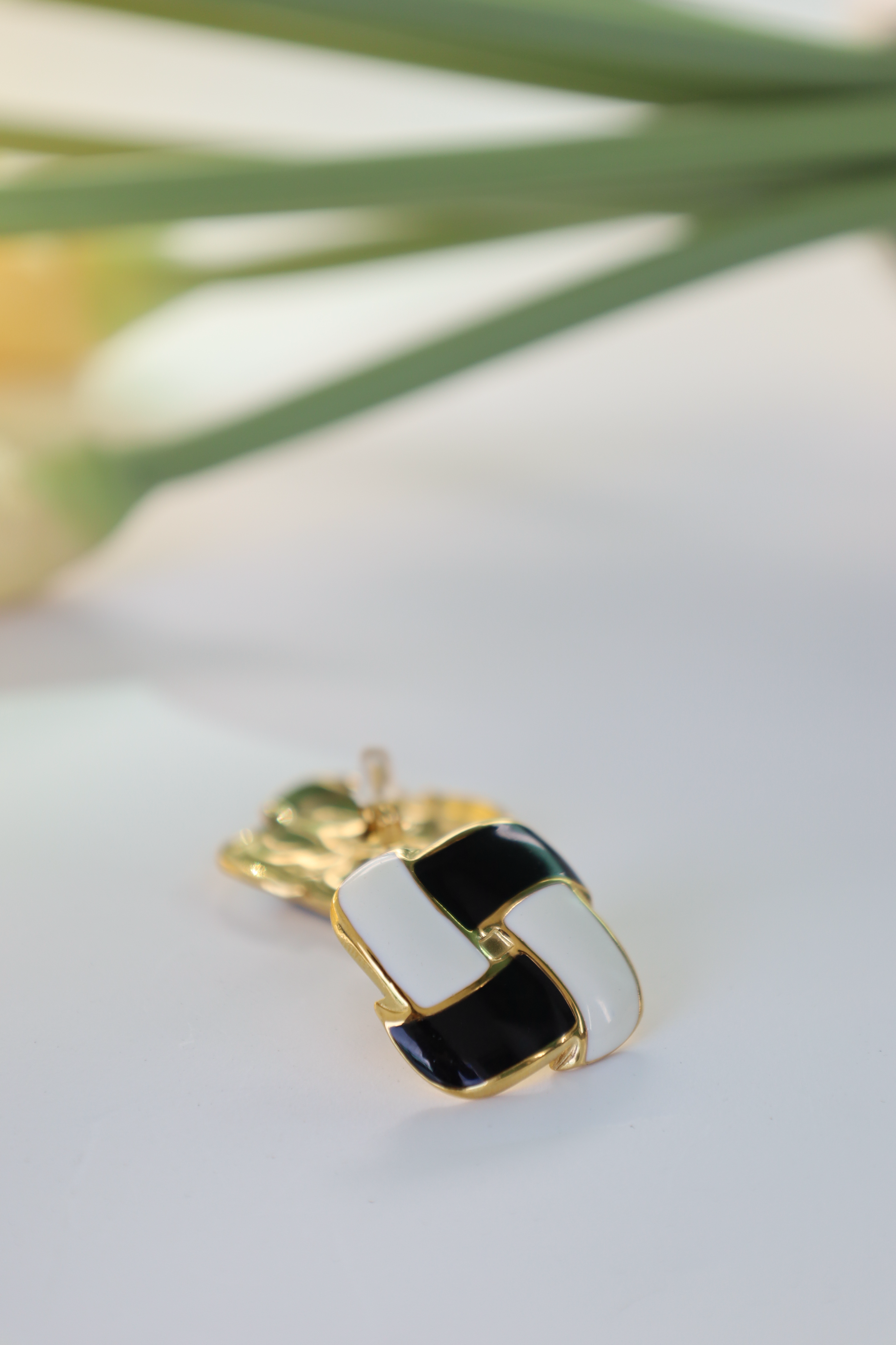 Black & White Sculpted Knot Earrings