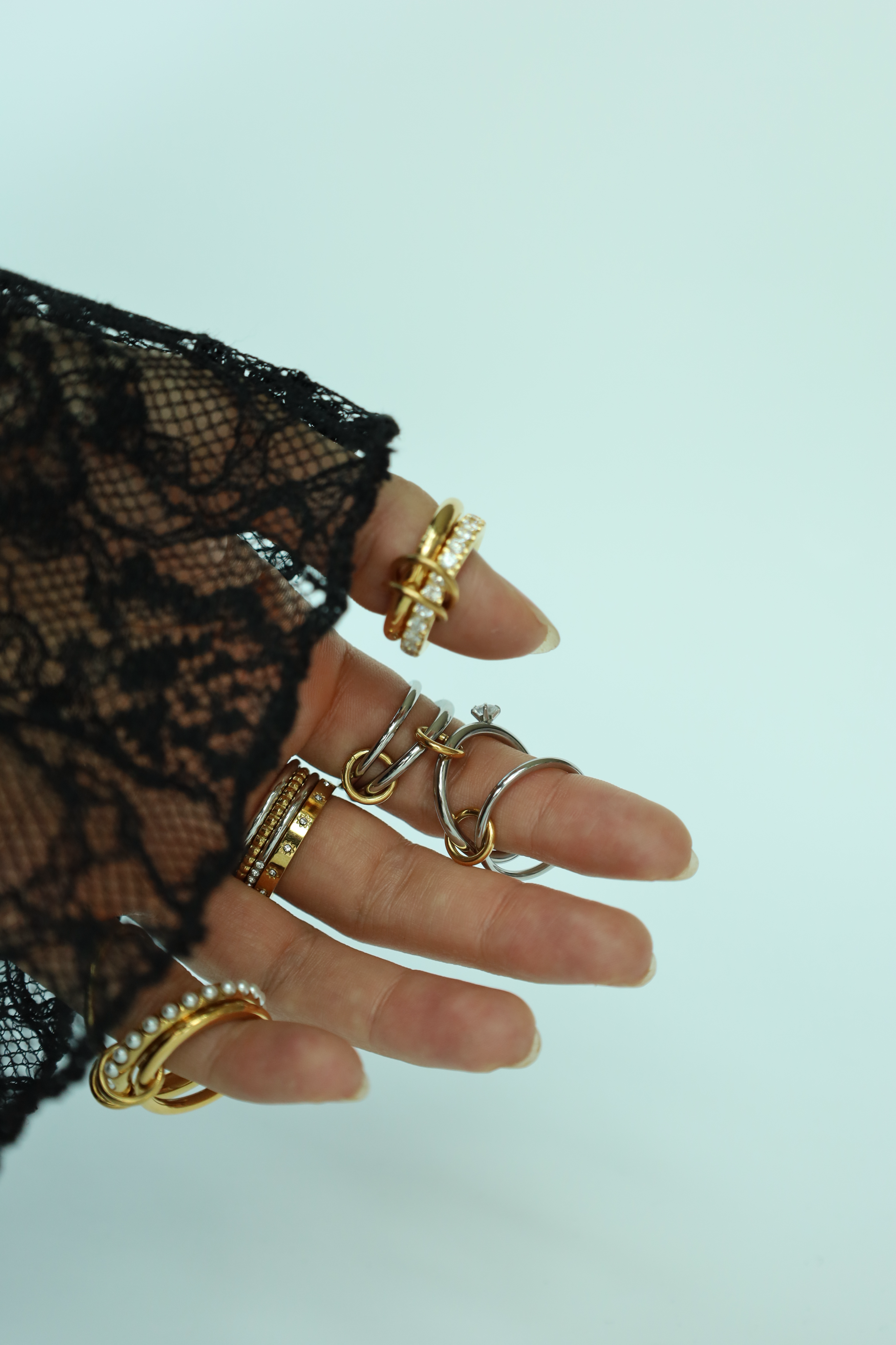 Double Circle Pearl Link Ring