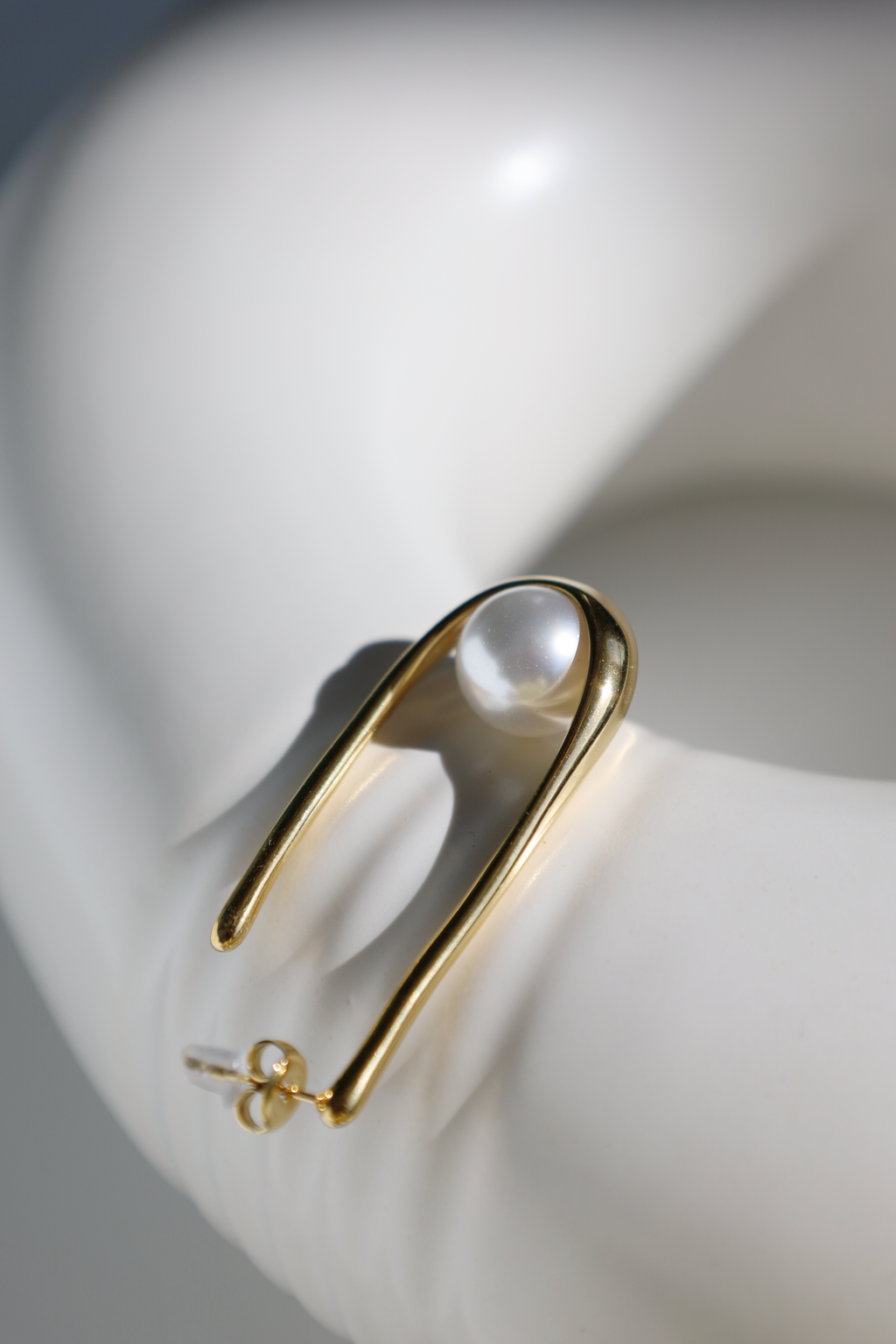 Open U-Shaped Pearl Drop Earrings