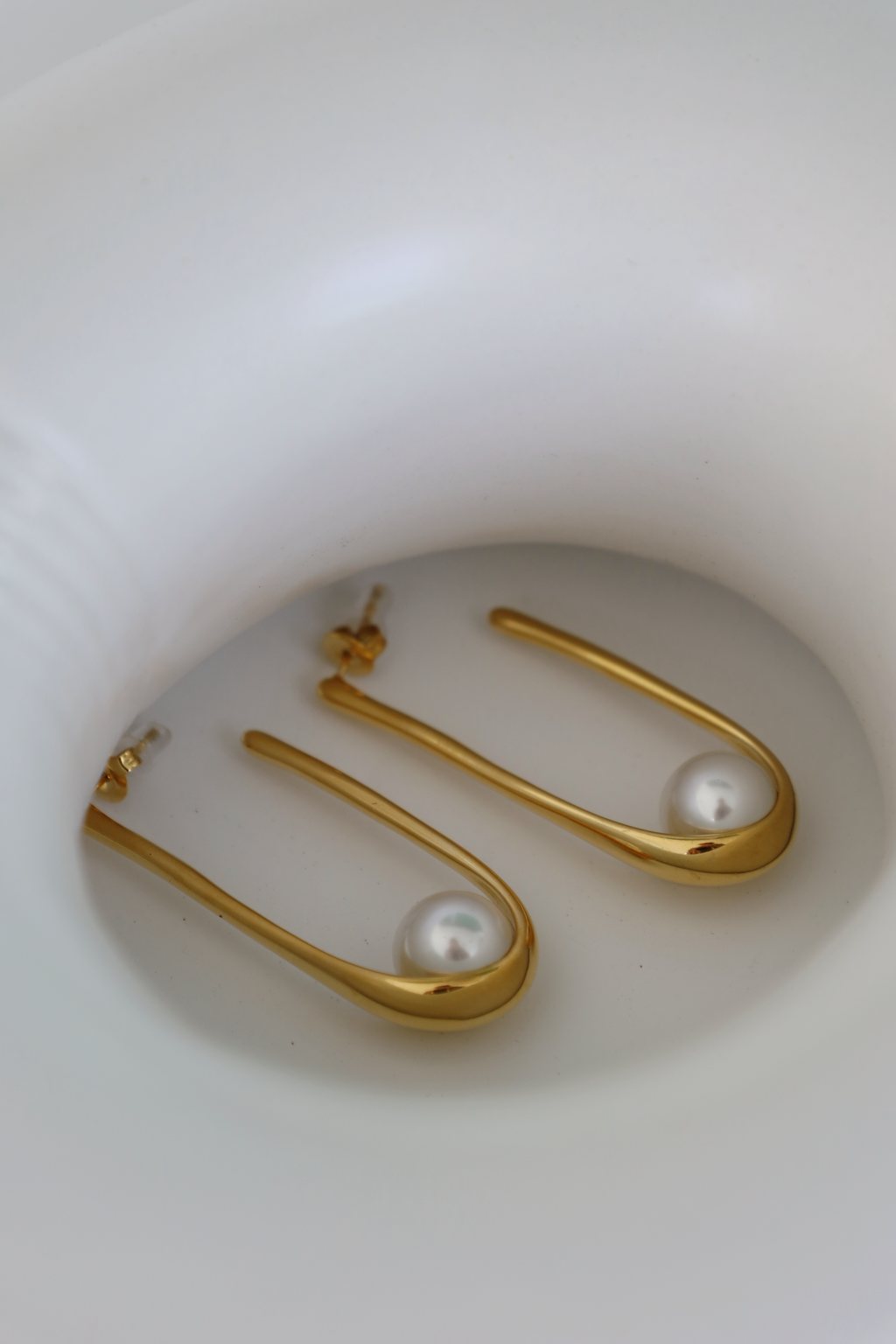 Open U-Shaped Pearl Drop Earrings