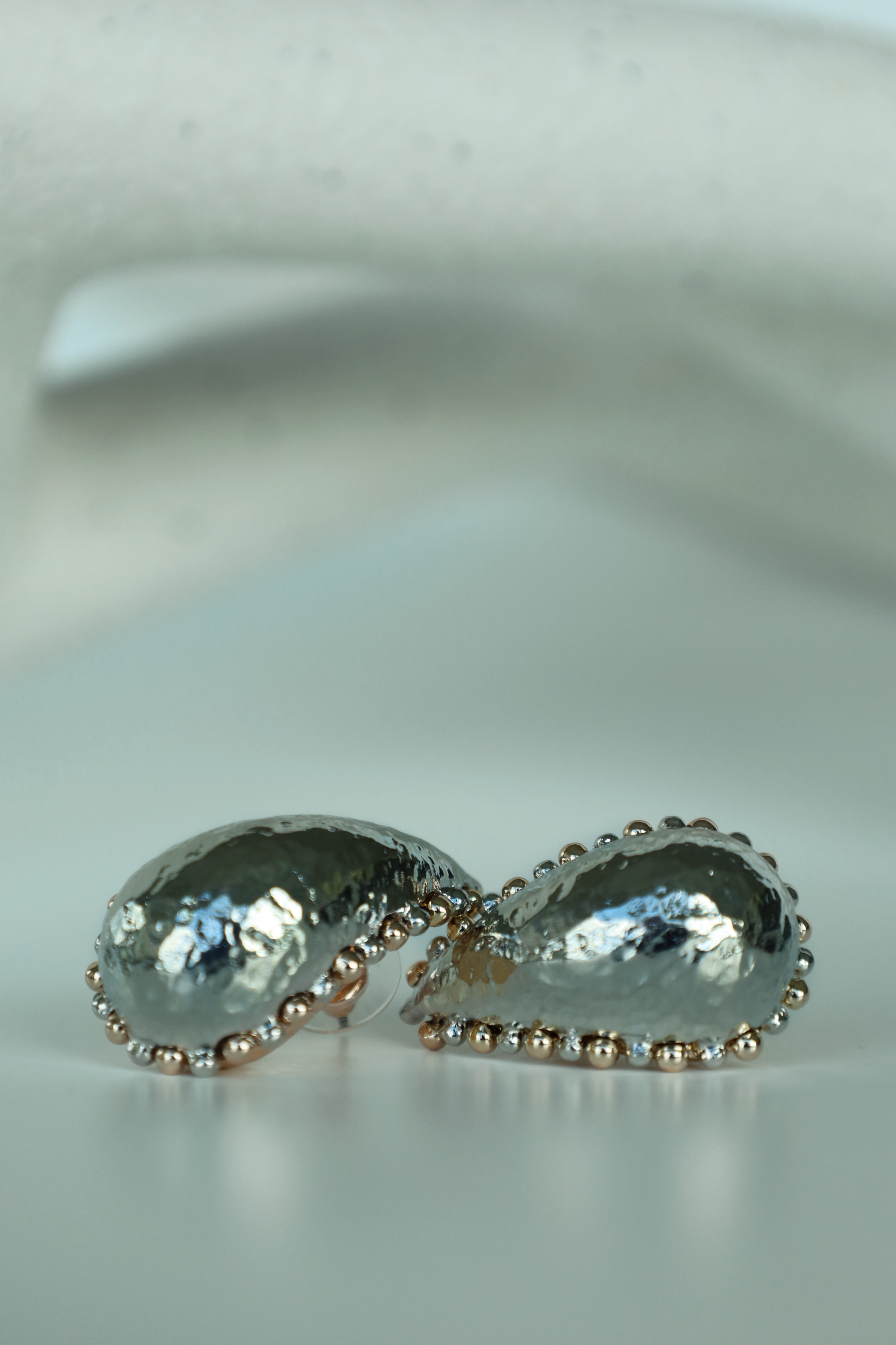 Stud Earring With Beaded Edge
