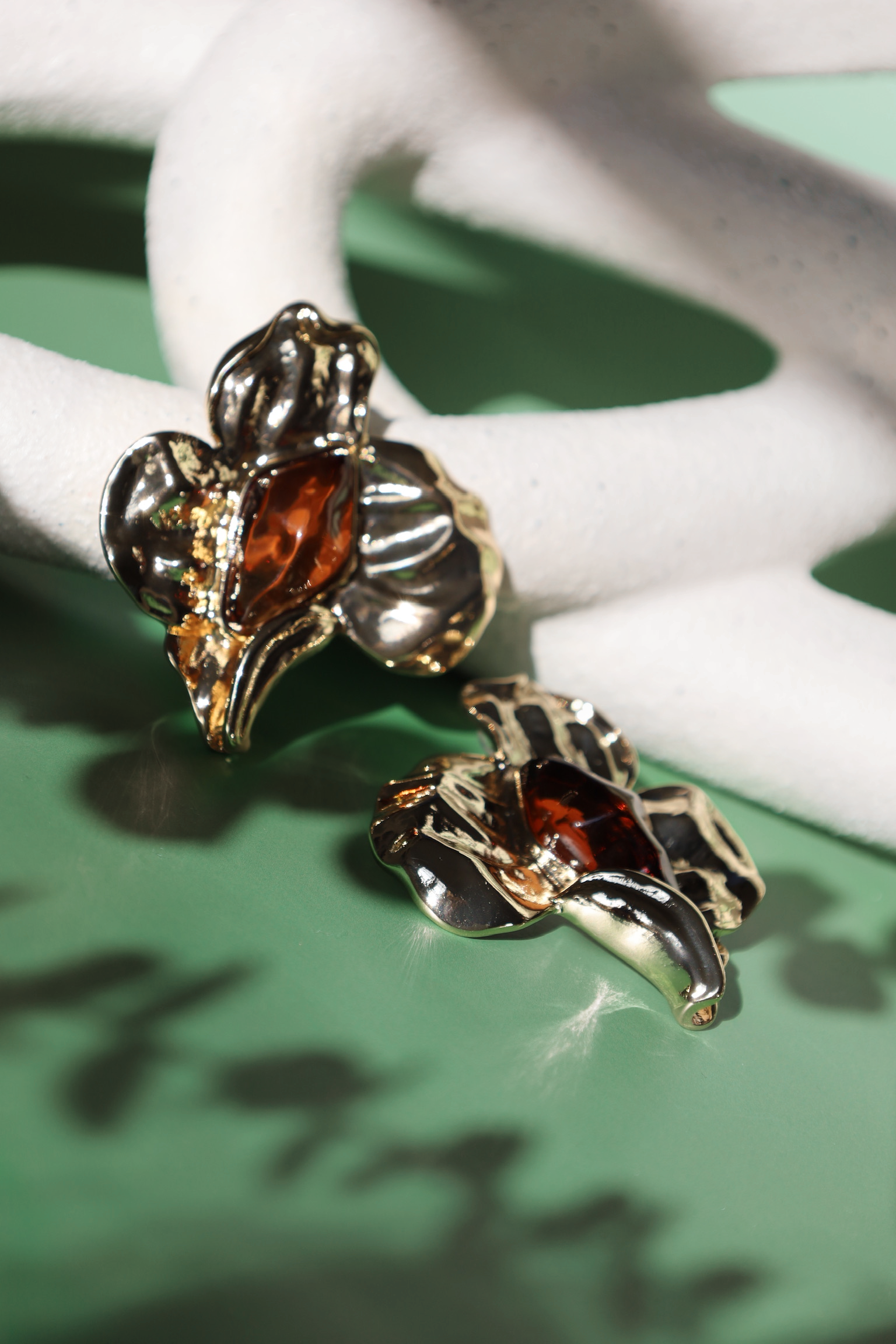 Molten Flowers Stud Texture