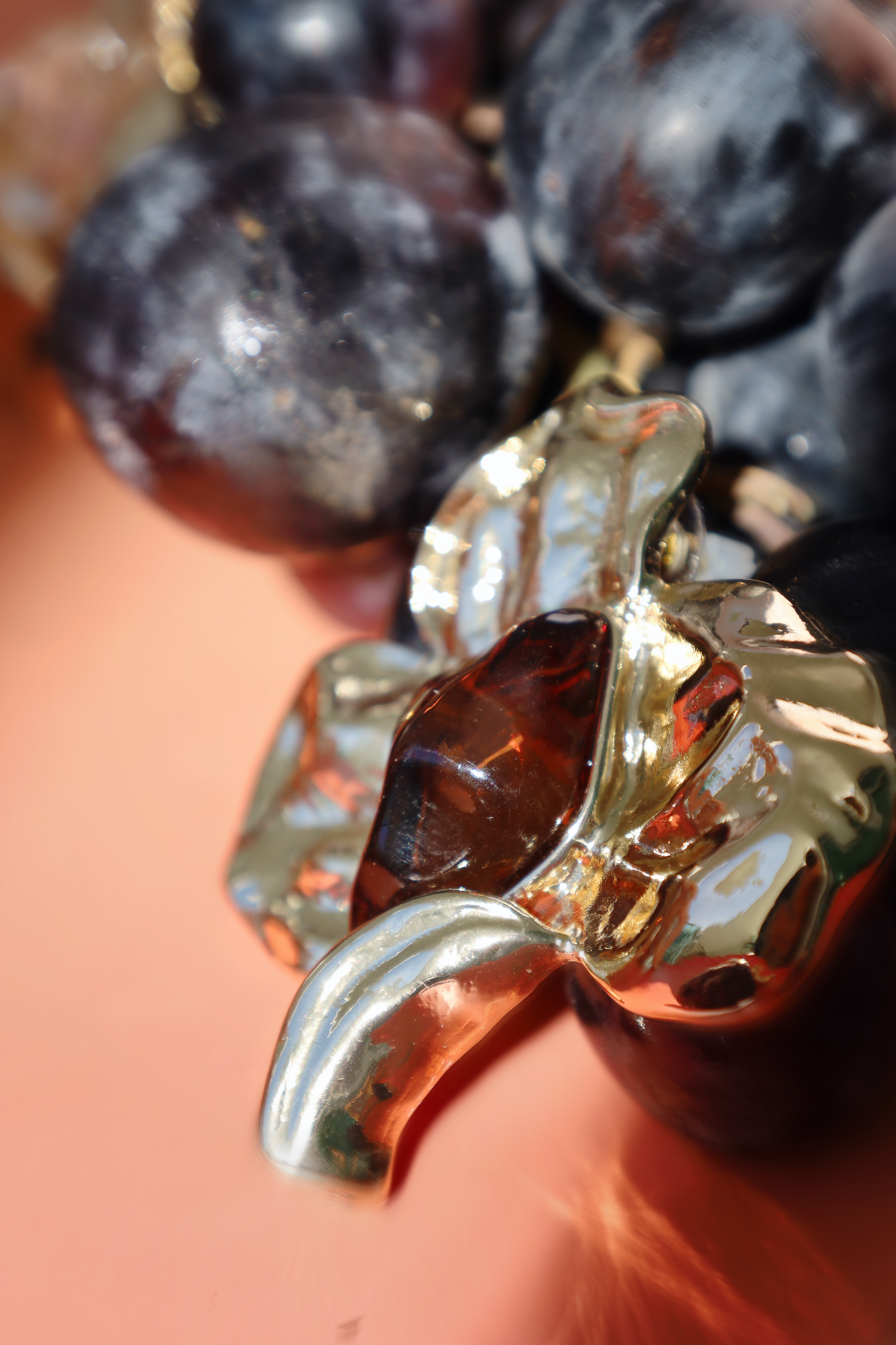 Molten Flowers Stud Texture