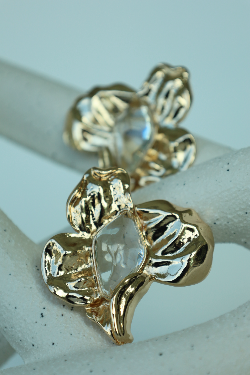 Molten Flowers Stud Texture