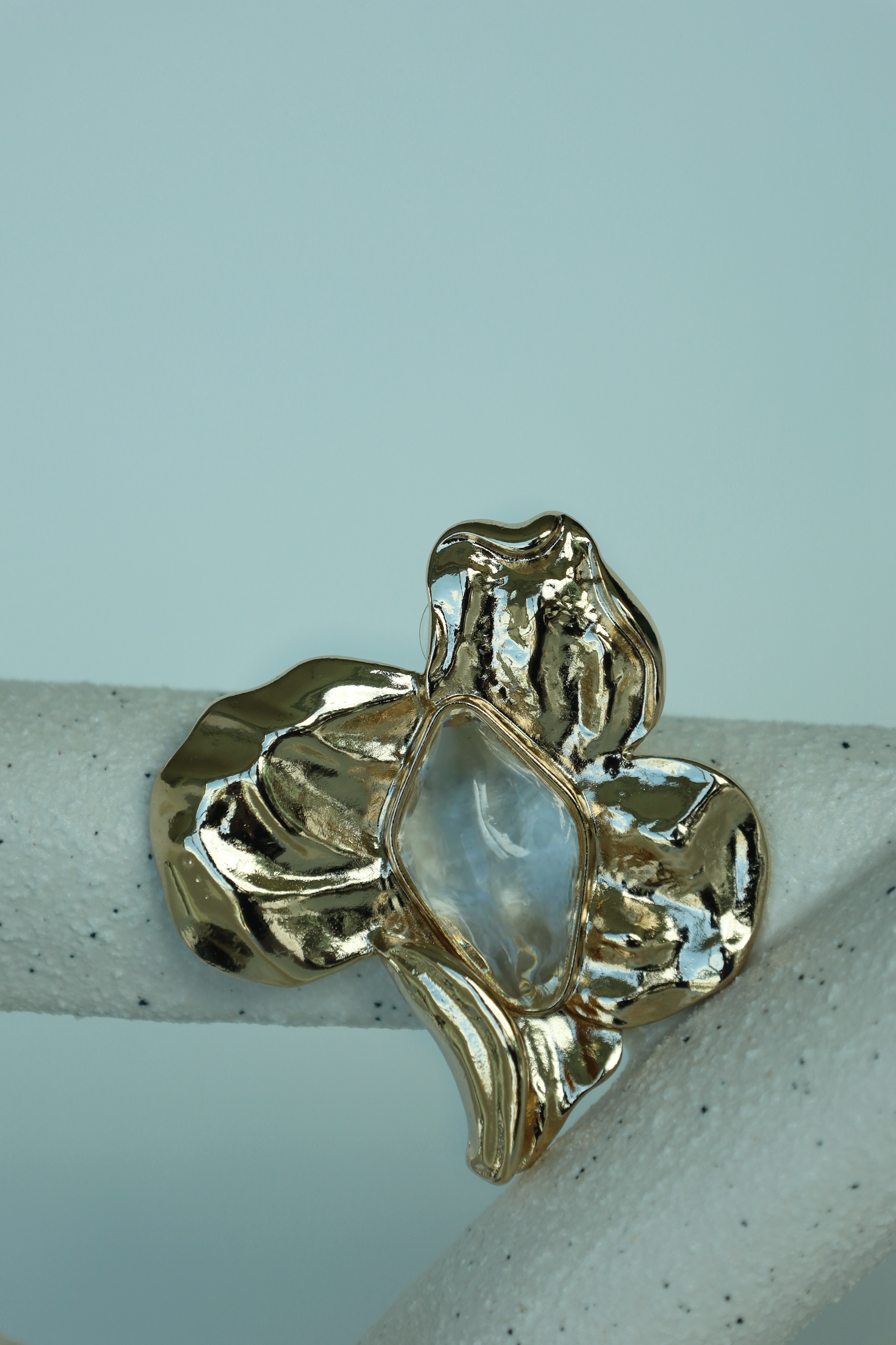 Molten Flowers Stud Texture