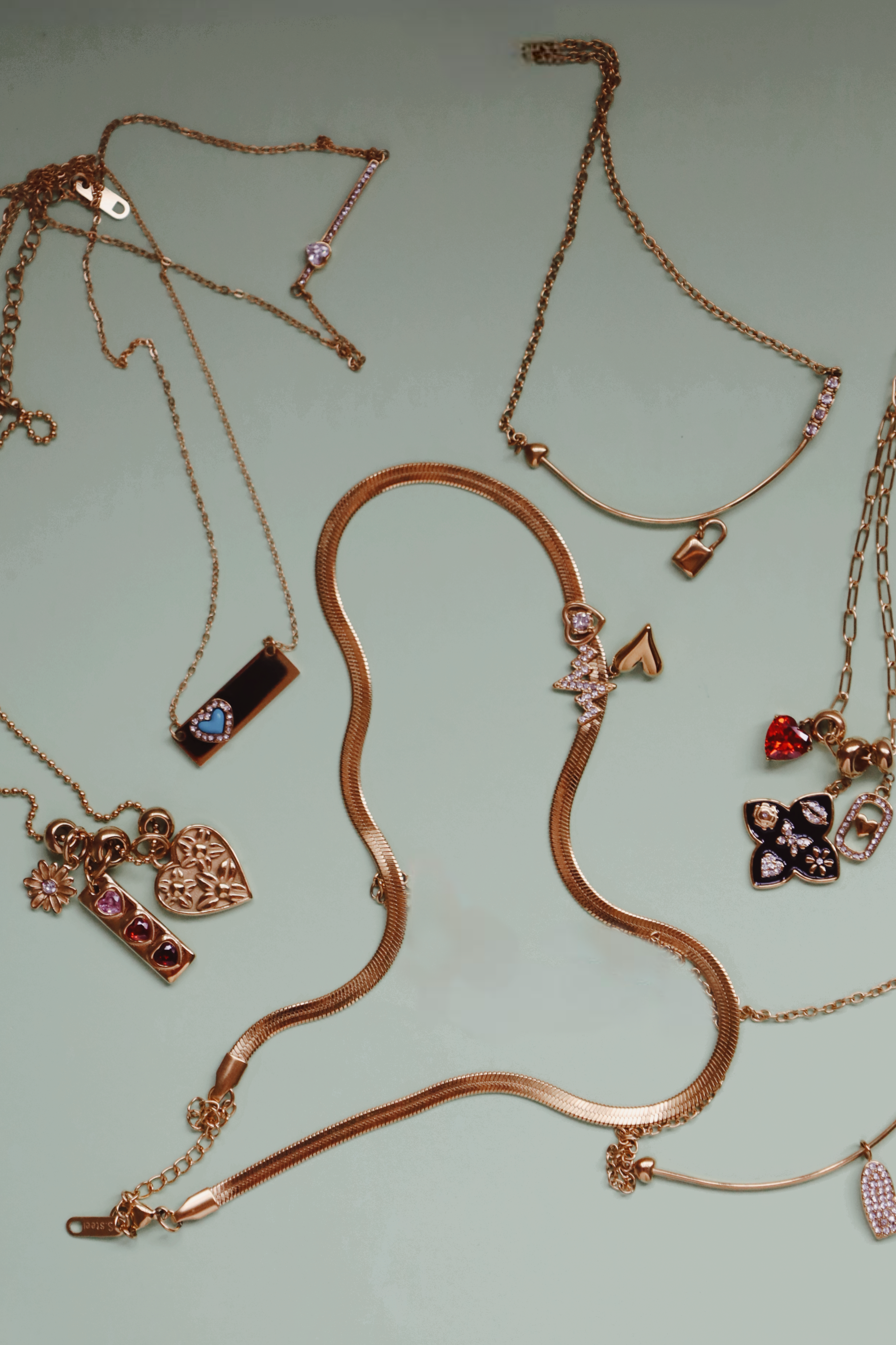 Lock & Heart Curve Pendant Necklace